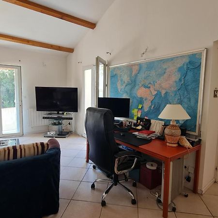 Chambre Nîmes Buitenkant foto